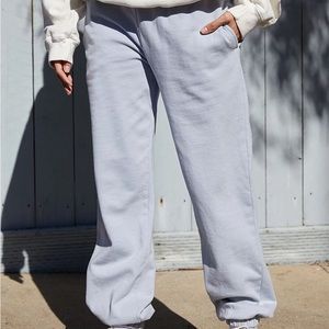 - brandy melville rosa sweatpants